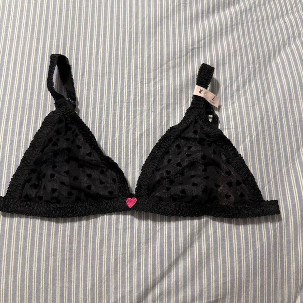 Victoria’s Secret Heart velvet Bralette